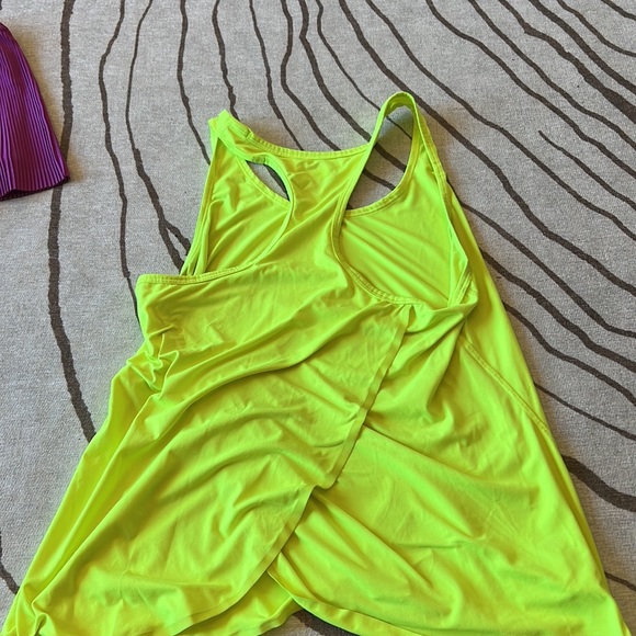 Athleta electric lemon Tank - Picture 2 of 4